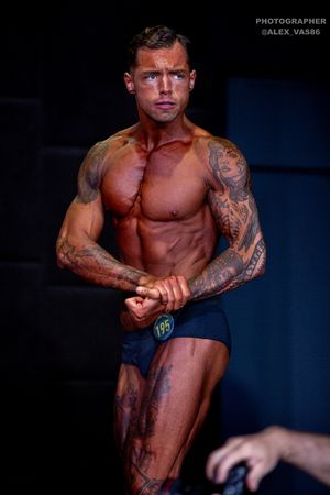 CLASSIC PHYSIQUE-НОВИЧКИ